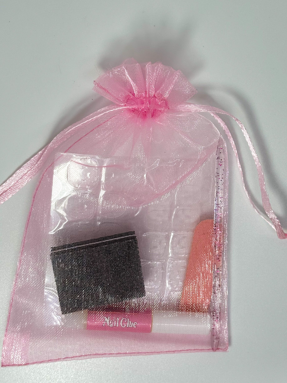 Press on nails guadeloupe
